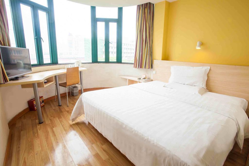 7Days Inn Changsha Xiangjiazhong Road Kaifu Temple الغرفة الصورة